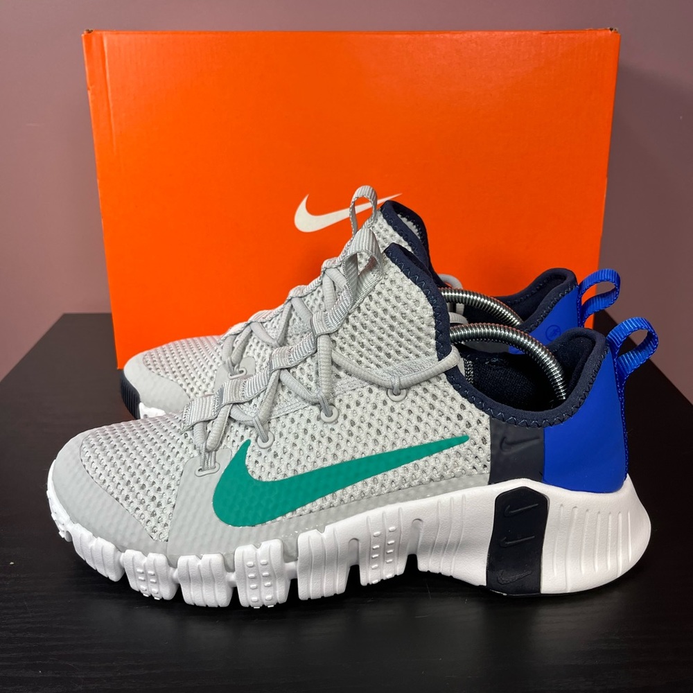 🆕 Nike Free Metcon 3 Mens 10.5 Grey/Green/Blue Athletic Sneaker Fast Shipping - Picture 2 of 5